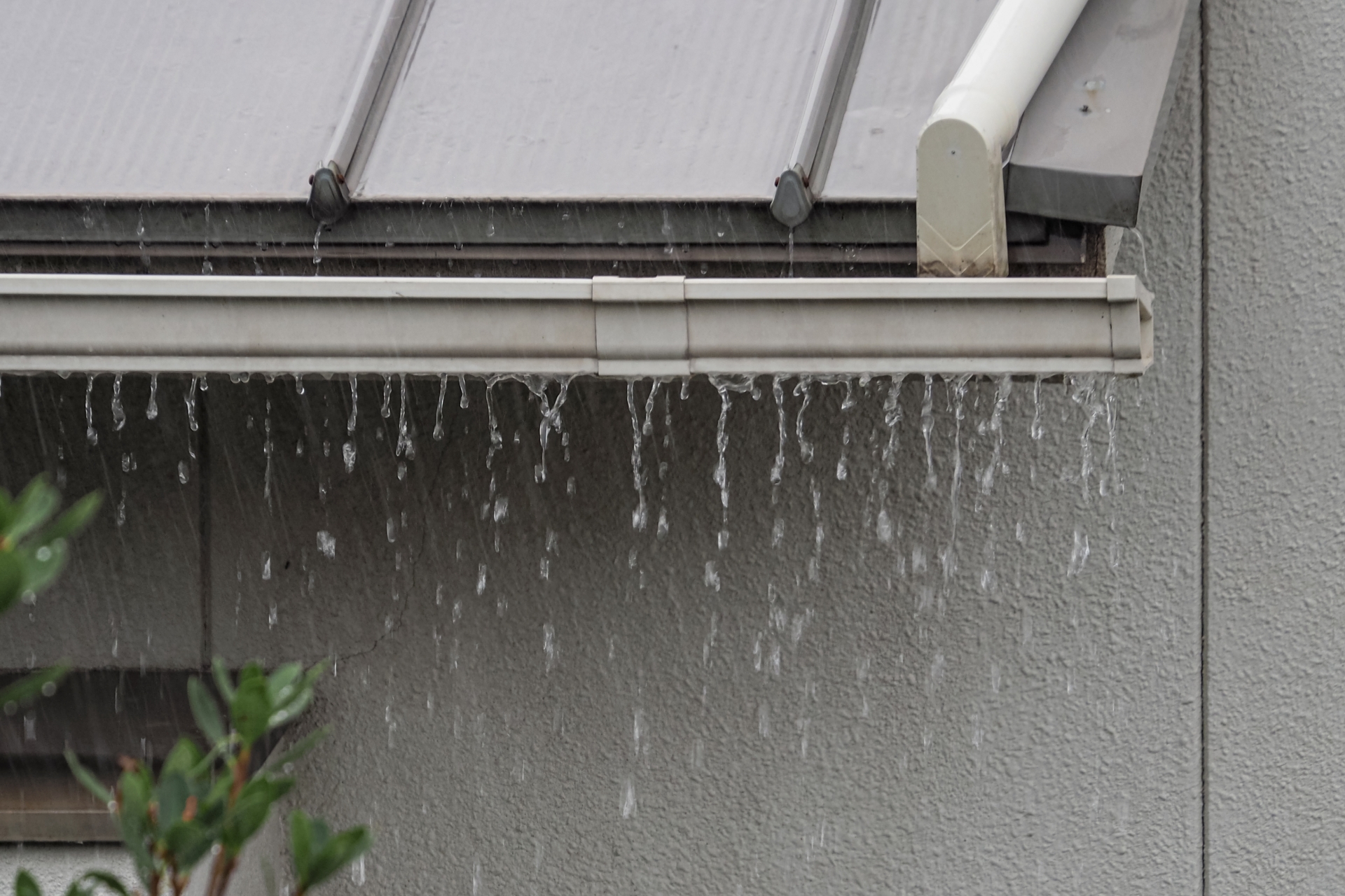 【足立区 水廻りリフォーム】ゲリラ豪雨・台風に備える！住まいを守る水廻り防水・排水対策